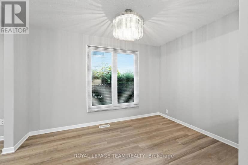 289 Montfort Street — photo 12 of 40