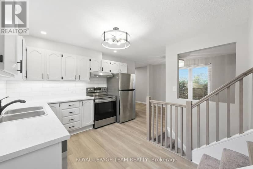 289 Montfort Street — photo 15 of 40