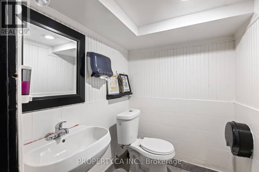 1213 Weston Road — photo 15 of 40