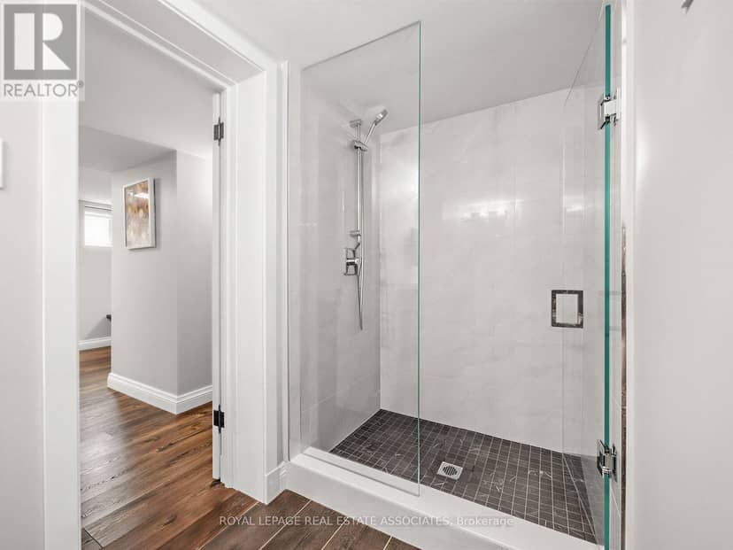 41 Ringley Avenue — photo 35 of 40
