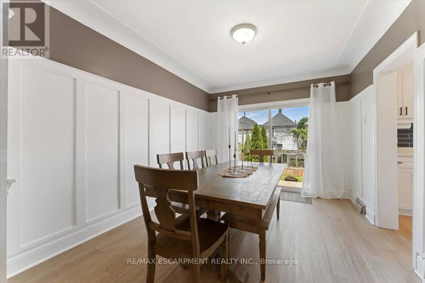 17 Craigmiller Avenue — photo 10 of 40