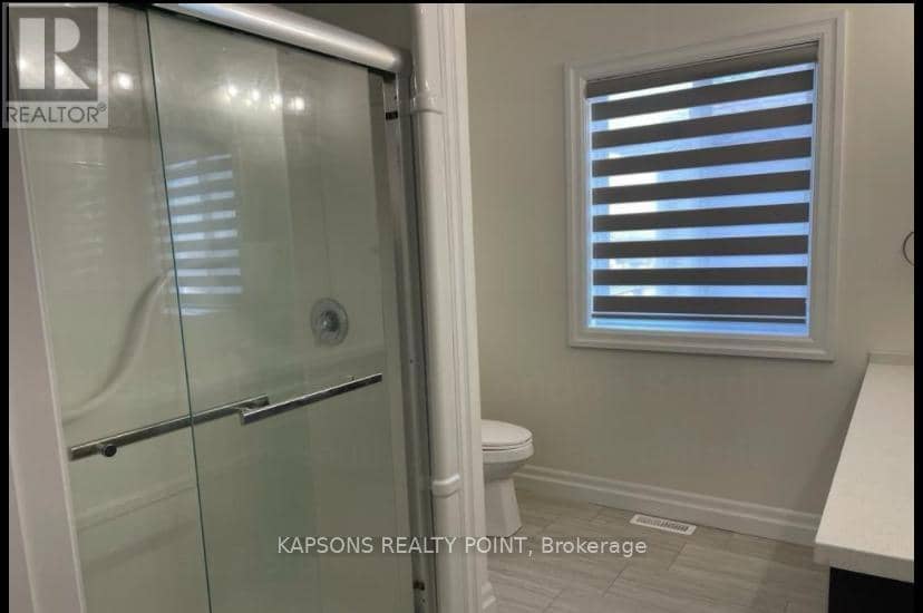 21 - 2579 Sheffield Boulevard, London South, photo 8