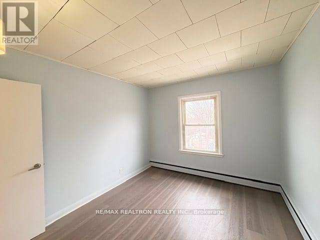 28 McColl Street — photo 14 of 28