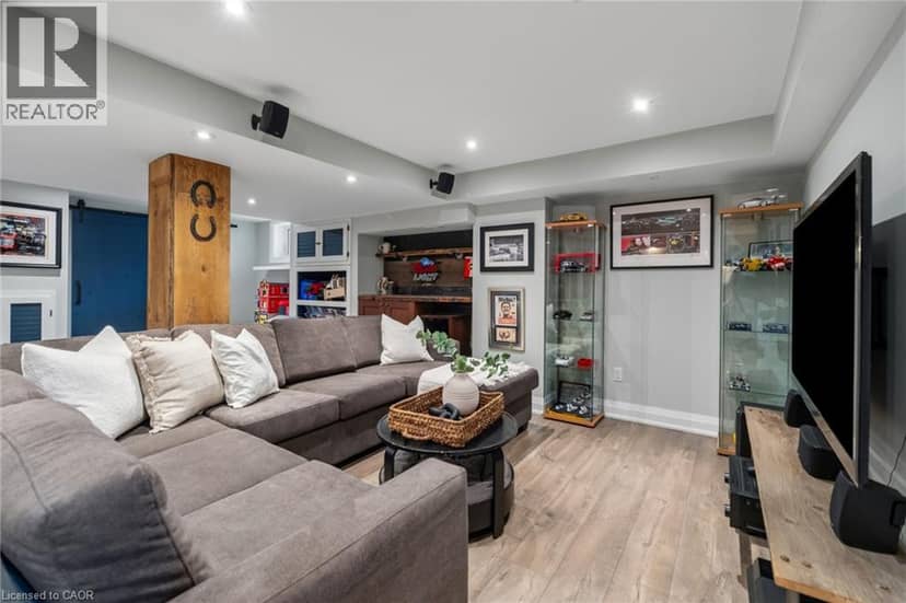 36 EARL Street — photo 23 of 40