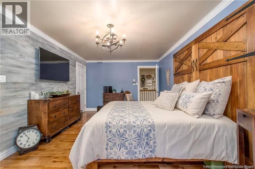 180 Leblanc Avenue — photo 17 of 40