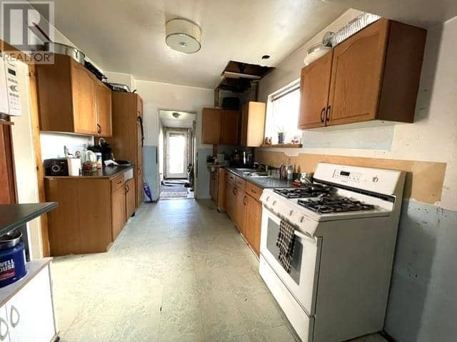 21 Aberdeen St N — photo 12 of 25