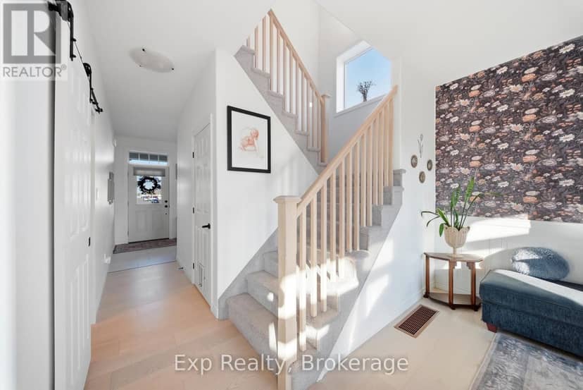 14 Athabaska Drive — photo 26 of 40