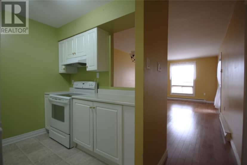 58 Pasadena Crescent Unit#307 — photo 4 of 10