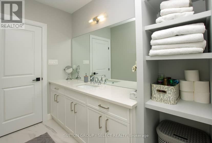 33 - 6990 Clayton Walk — photo 32 of 40