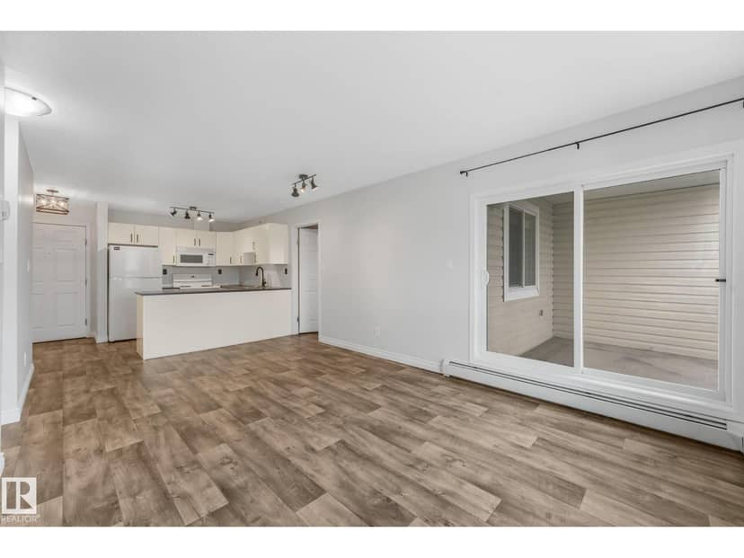 #408 4310 33 ST — photo 21 of 40