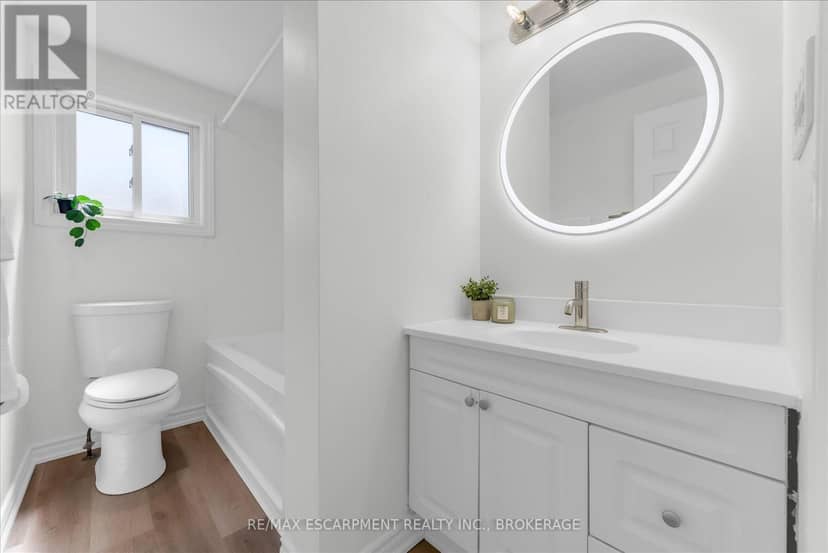 49 Grove Avenue — photo 19 of 40