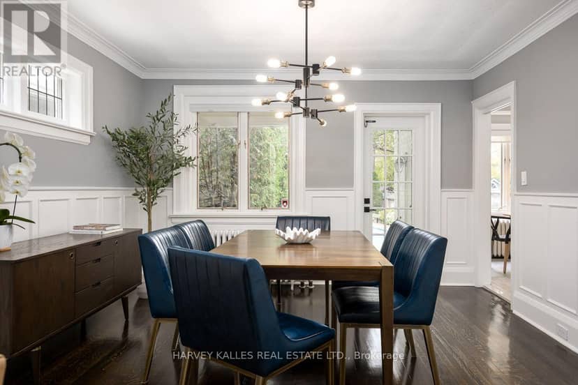 110 Chatsworth Drive, Toronto, photo 8