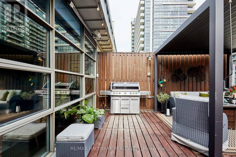 412 - 383 Adelaide Street E — photo 12 of 35