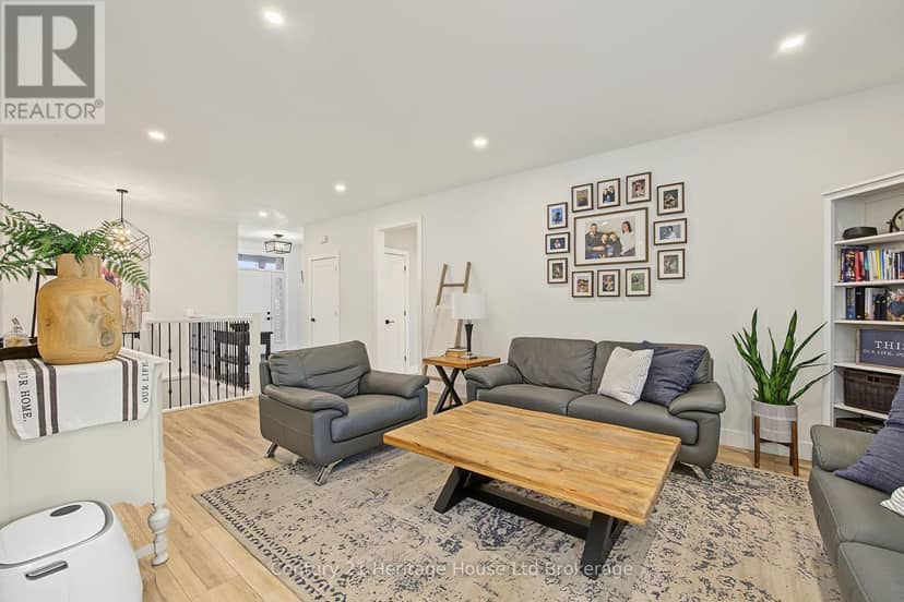 26 Brookside Lane — photo 9 of 40