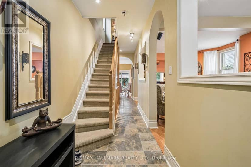 9 Savoy Avenue — photo 11 of 40