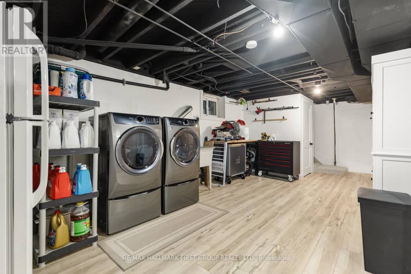 28 Forest Road — photo 16 of 19