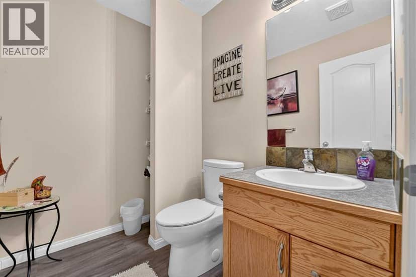 509 Gateway Crescent S — photo 30 of 40