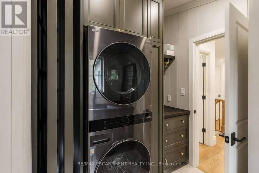 890 Forest Glen Avenue — photo 36 of 40