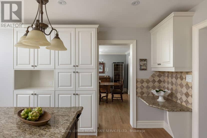 4279 Bridlepath Trail — photo 11 of 40
