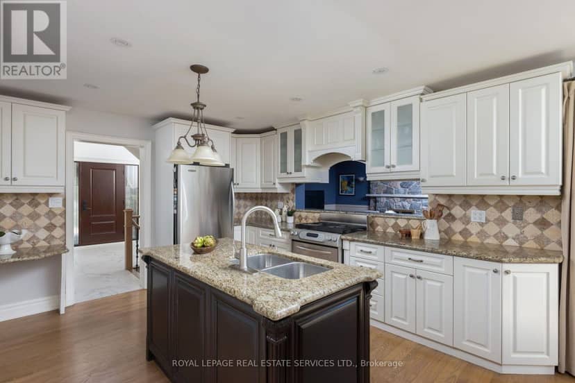 4279 Bridlepath Trail — photo 14 of 40