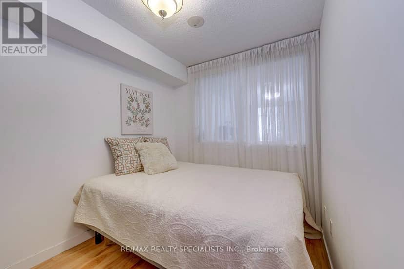 103 - 812 Landsdowne Avenue — photo 18 of 29