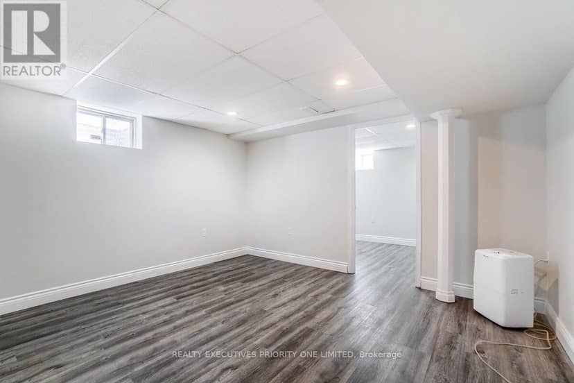 17 Drake Drive — photo 40 of 40