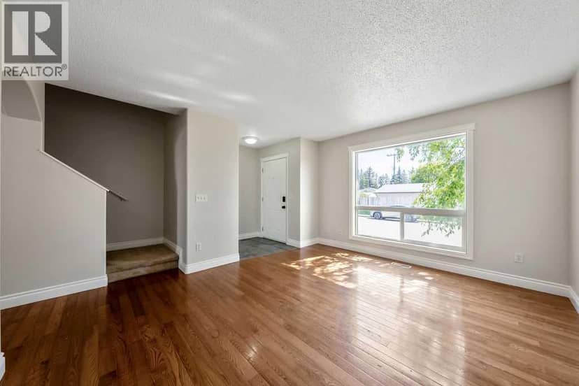 2508 72 Avenue SE — photo 11 of 29