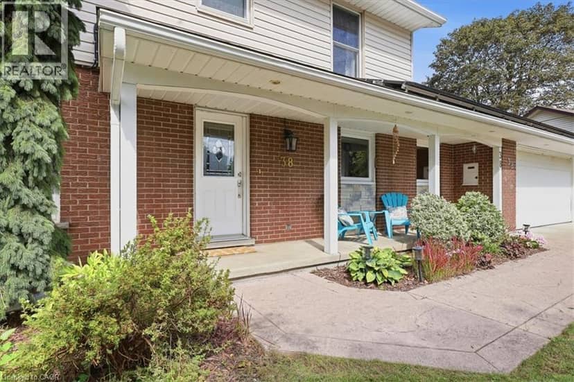 38 LYLE Place, Kitchener, photo 2