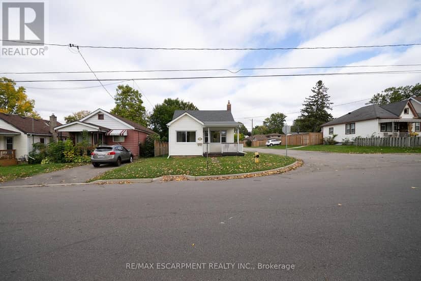 364 Wellington Street, Brantford, photo 2