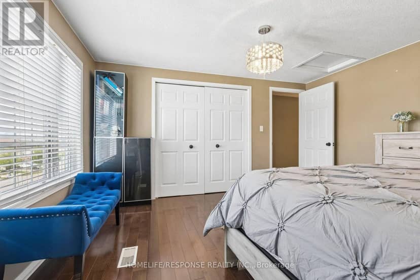 222 Sophia Crescent — photo 31 of 40