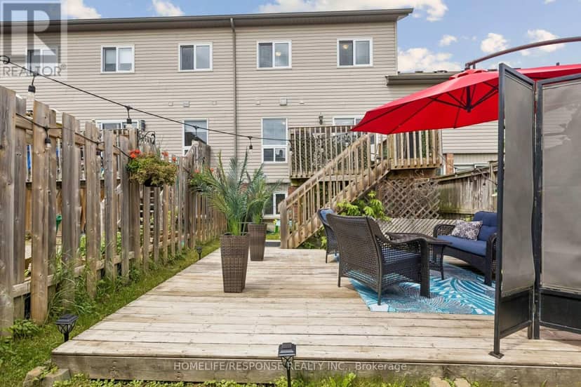 222 Sophia Crescent — photo 40 of 40