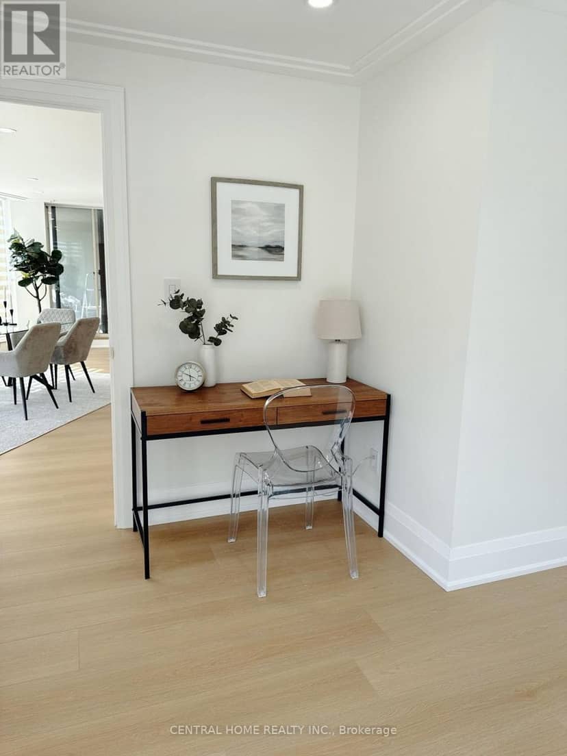 302 - 85 Skymark Drive — photo 16 of 40