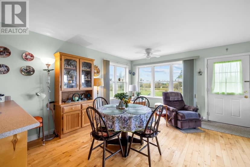 56 WOODHAWK Lane — photo 9 of 40