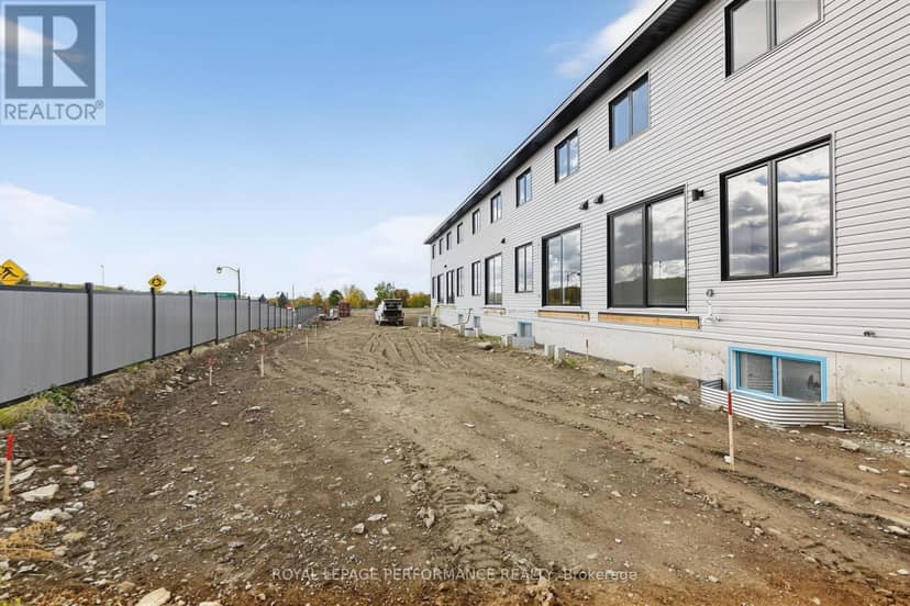 TH-167D Cypress Street — photo 38 of 40