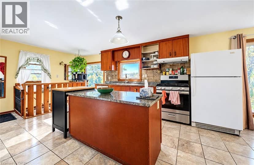 1383 BRIDGE Street, New Dundee, photo 7