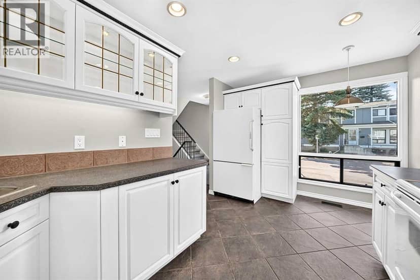 15, 2210 Oakmoor Drive SW, Calgary, photo 7