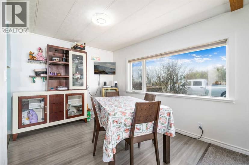 204 6 Street — photo 19 of 38