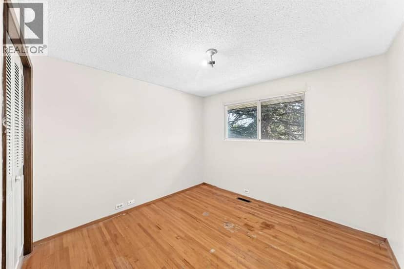 6839 Huntridge Hill NE — photo 16 of 40