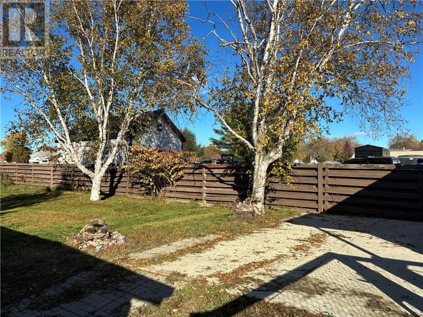 514 John Street — photo 18 of 18