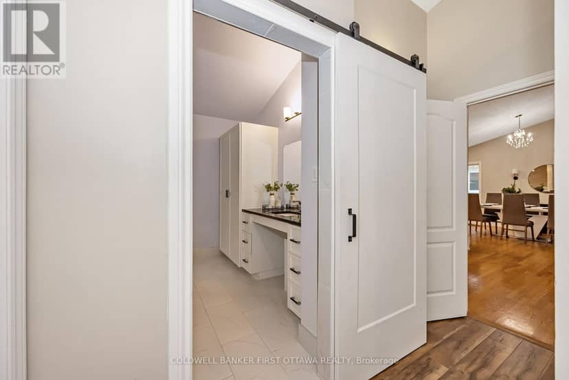13 Fieldcrest Avenue — photo 17 of 26