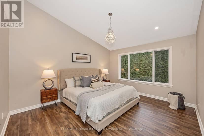 13 Fieldcrest Avenue — photo 15 of 26