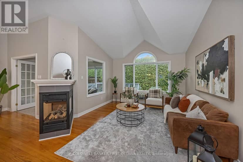 13 Fieldcrest Avenue — photo 7 of 26