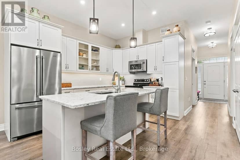 928 John Fairhurst Boulevard — photo 15 of 40
