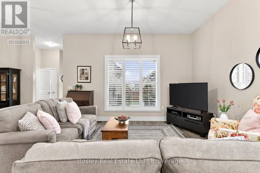 928 John Fairhurst Boulevard — photo 18 of 40