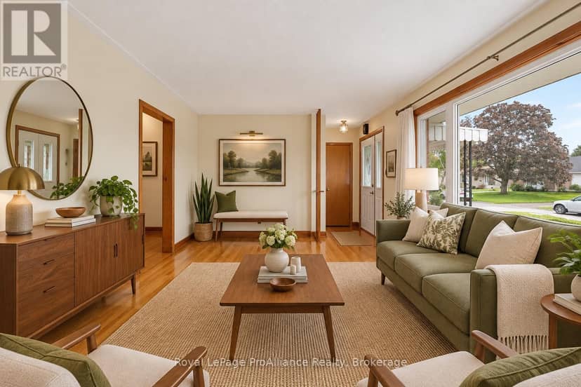64 Elizabeth Crescent — photo 7 of 40