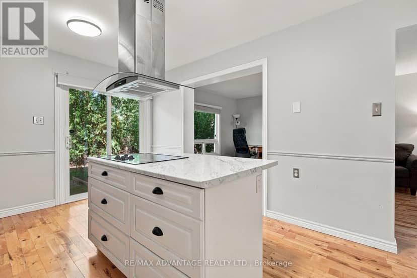 659 Woodcrest Boulevard — photo 15 of 40