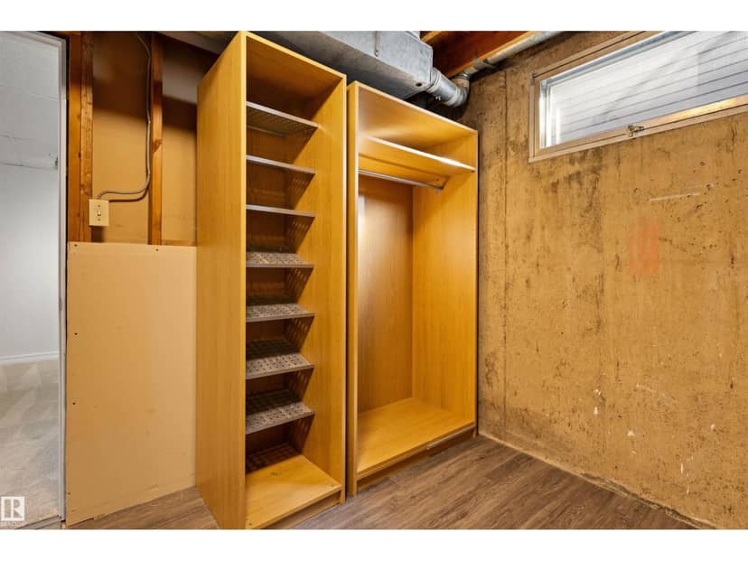 6207 85 AV NW — photo 39 of 40