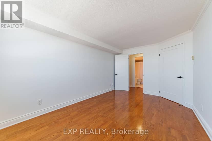 1004 - 1440 Heron Road — photo 18 of 23