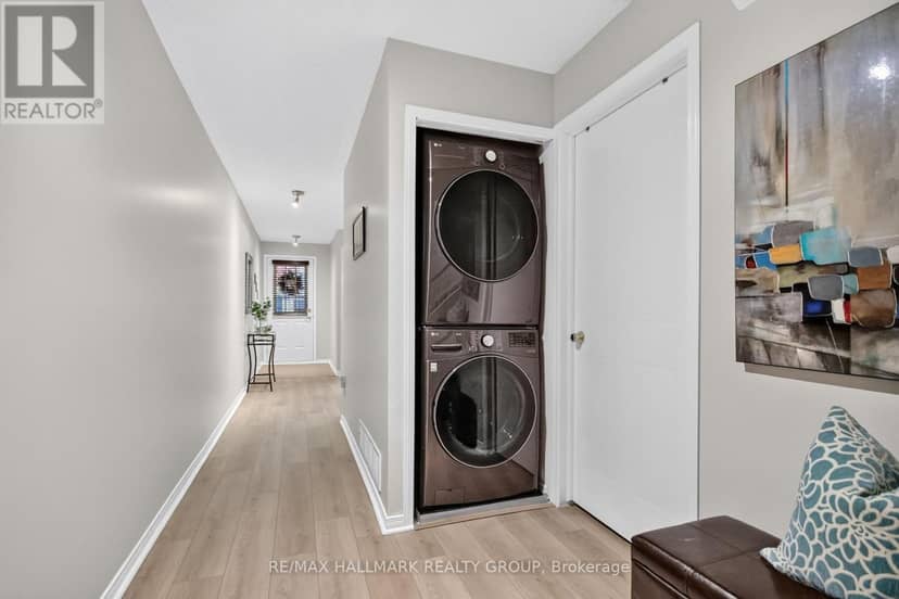 10E Daybreak Street — photo 9 of 39