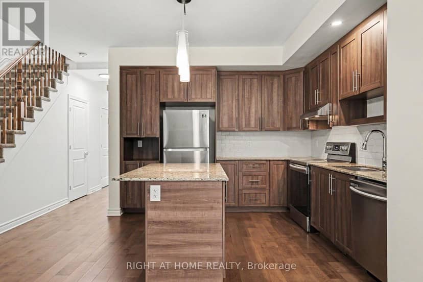 285 Munro Street — photo 13 of 33